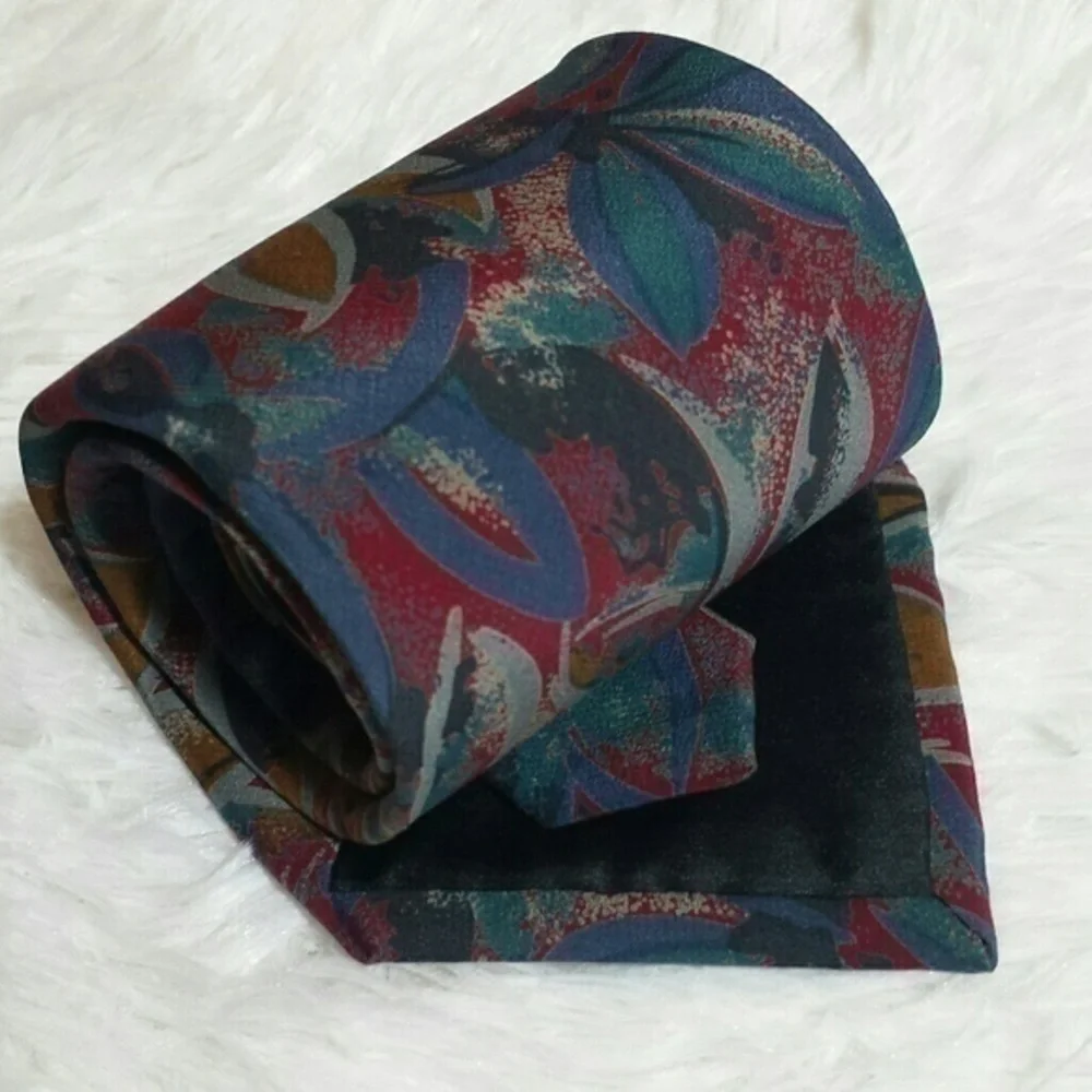 Vintage Oleg Cassini 100% Silk Floral Tie